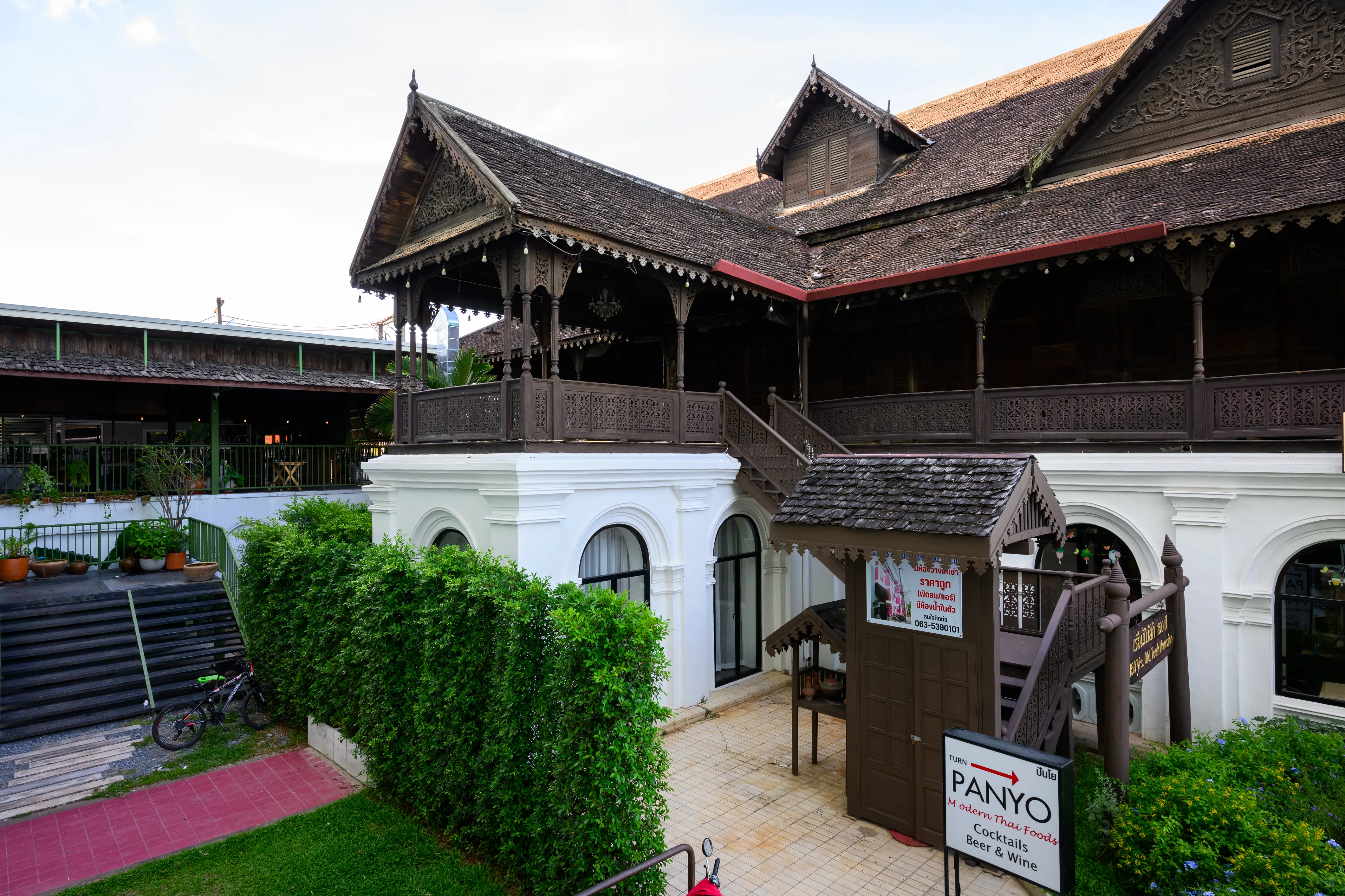 Gallery 4