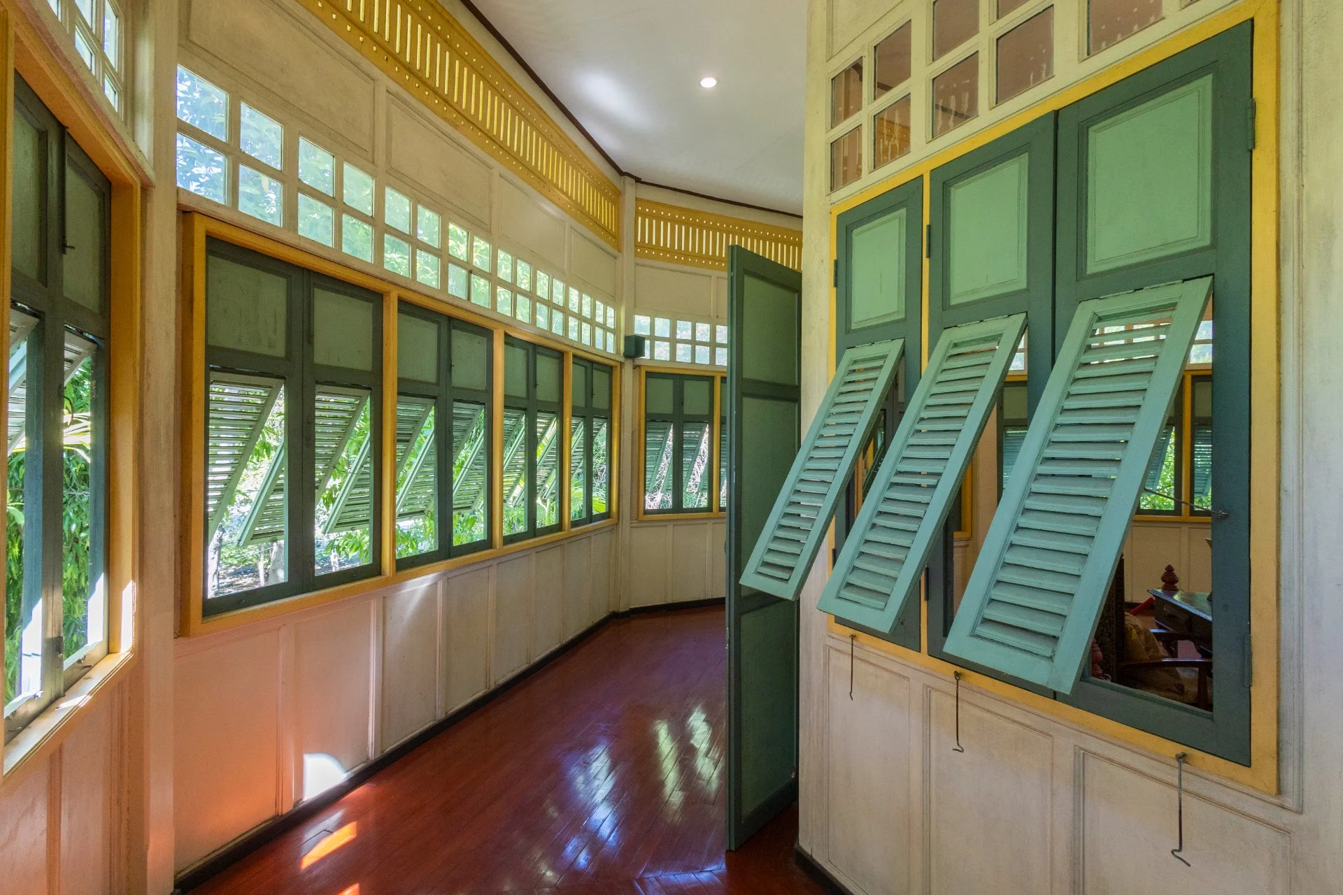 Gallery 5