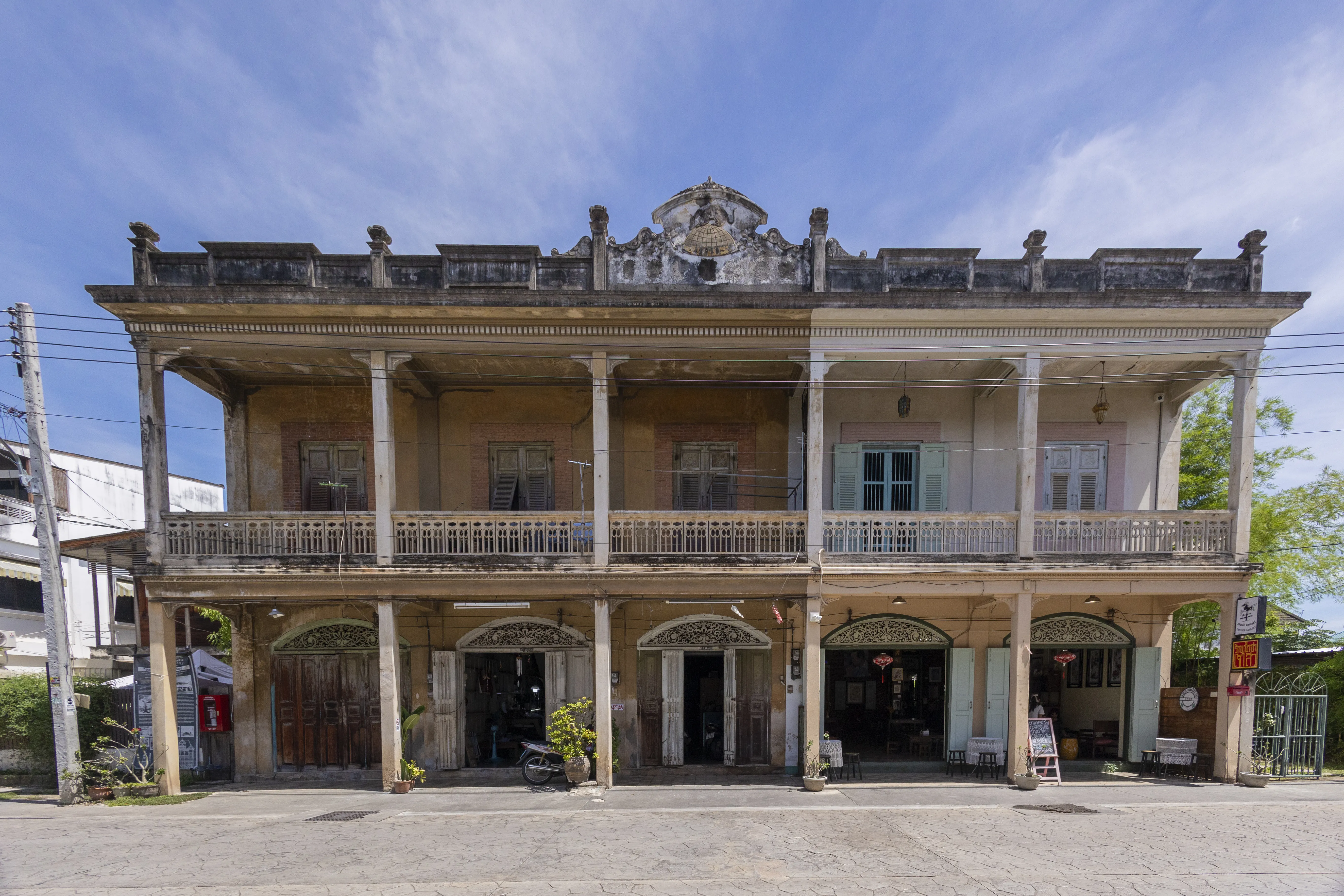 Gallery 4