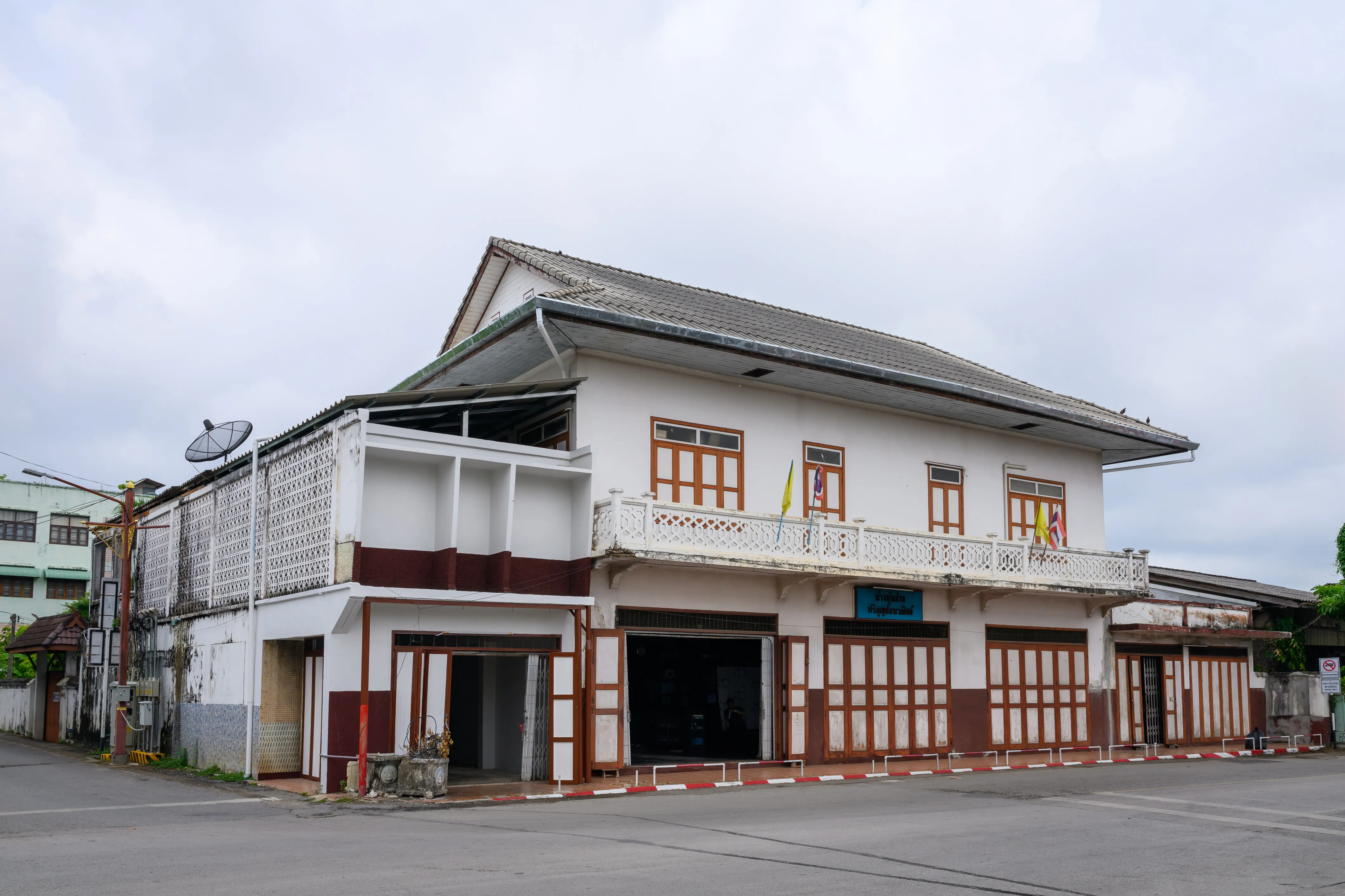 Gallery 2