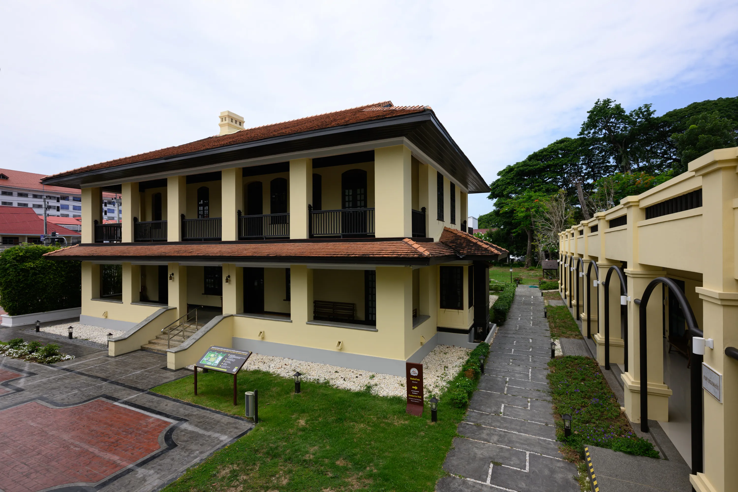 Gallery 4