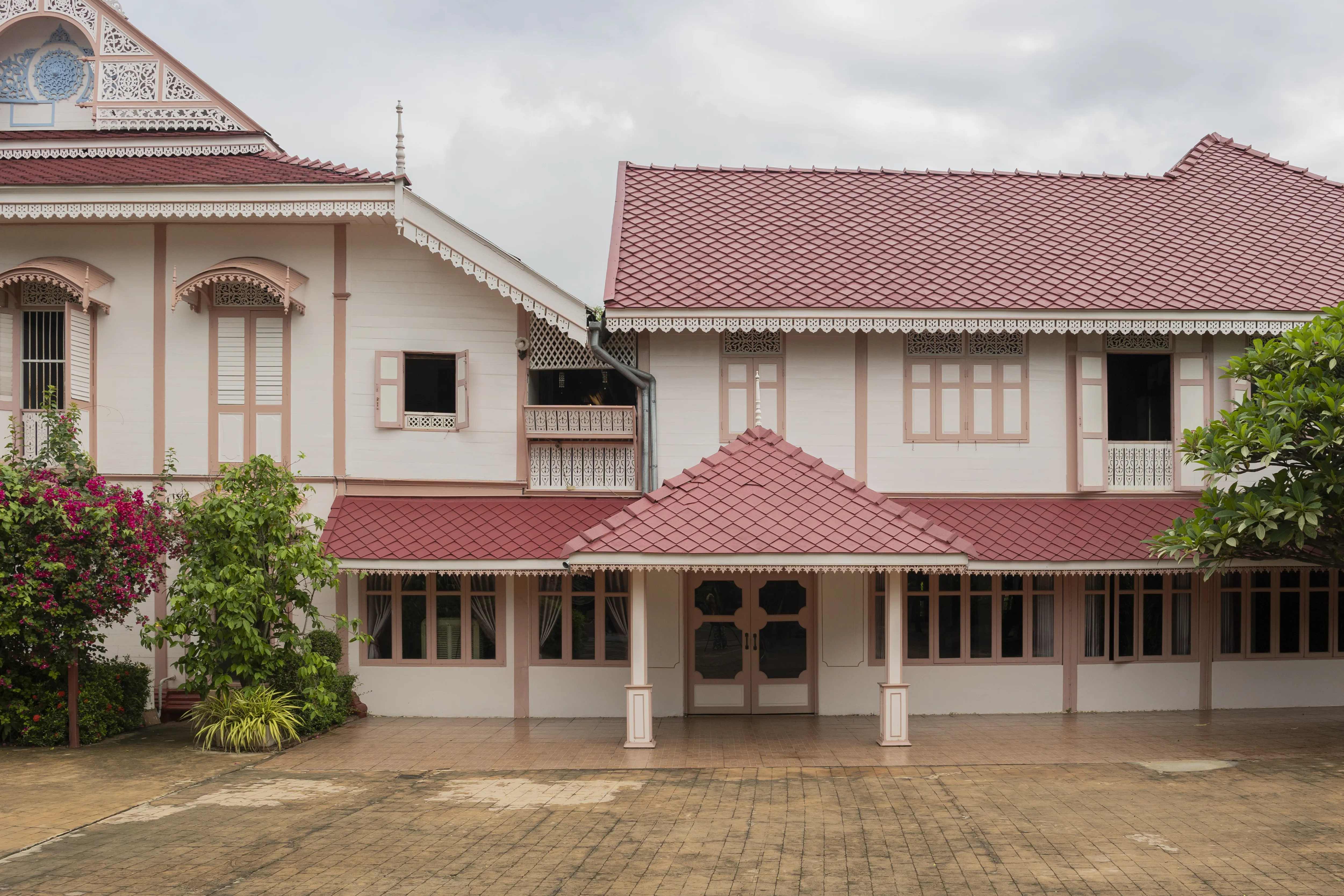 Gallery 5
