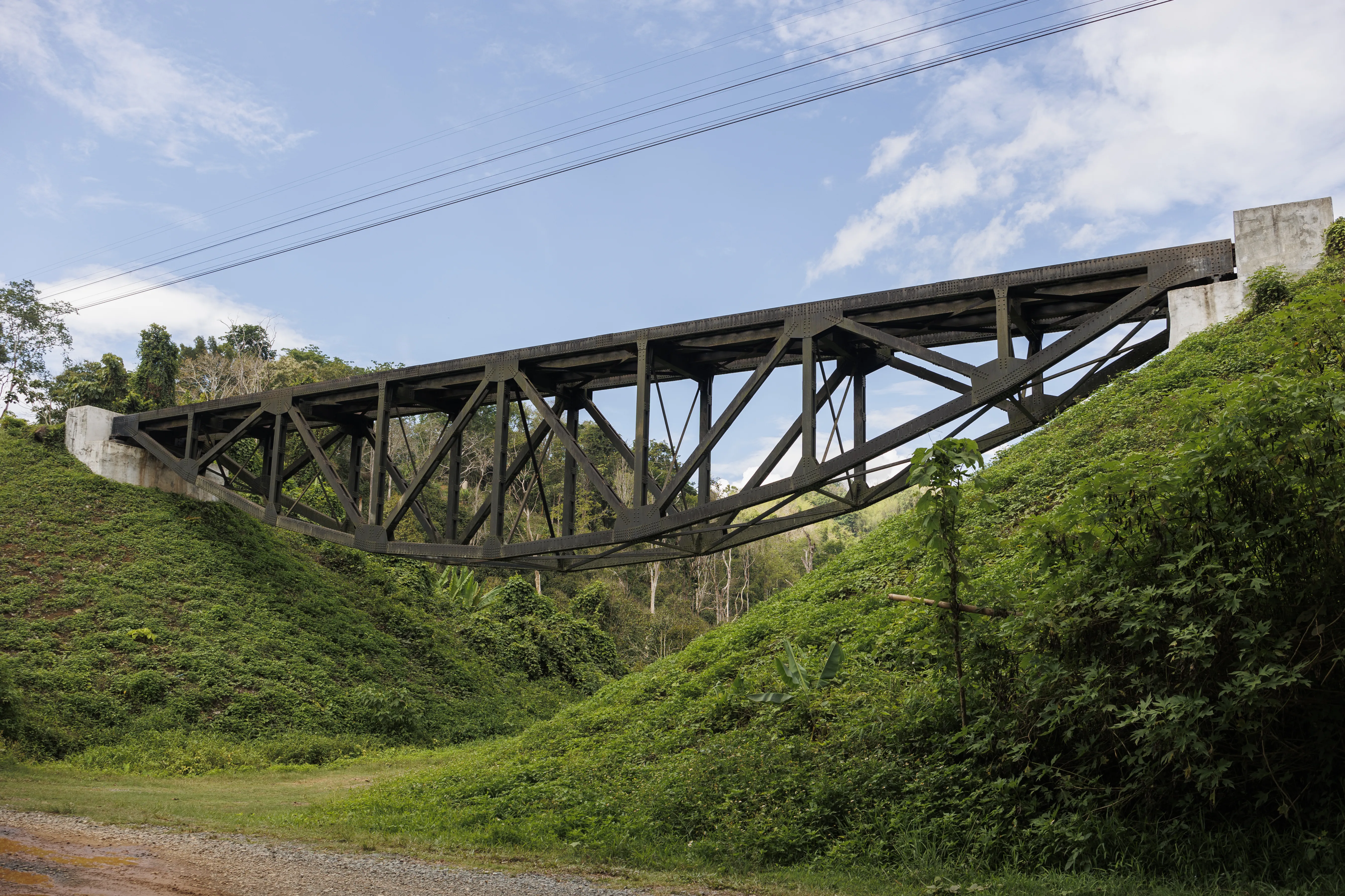 สะพานรถไฟรวงผึ้ง