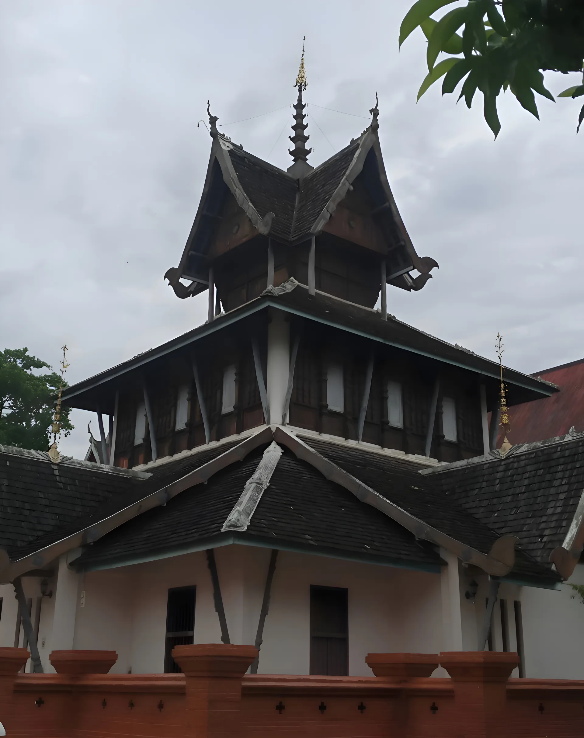วิหารล้านนาร่วมสมัย