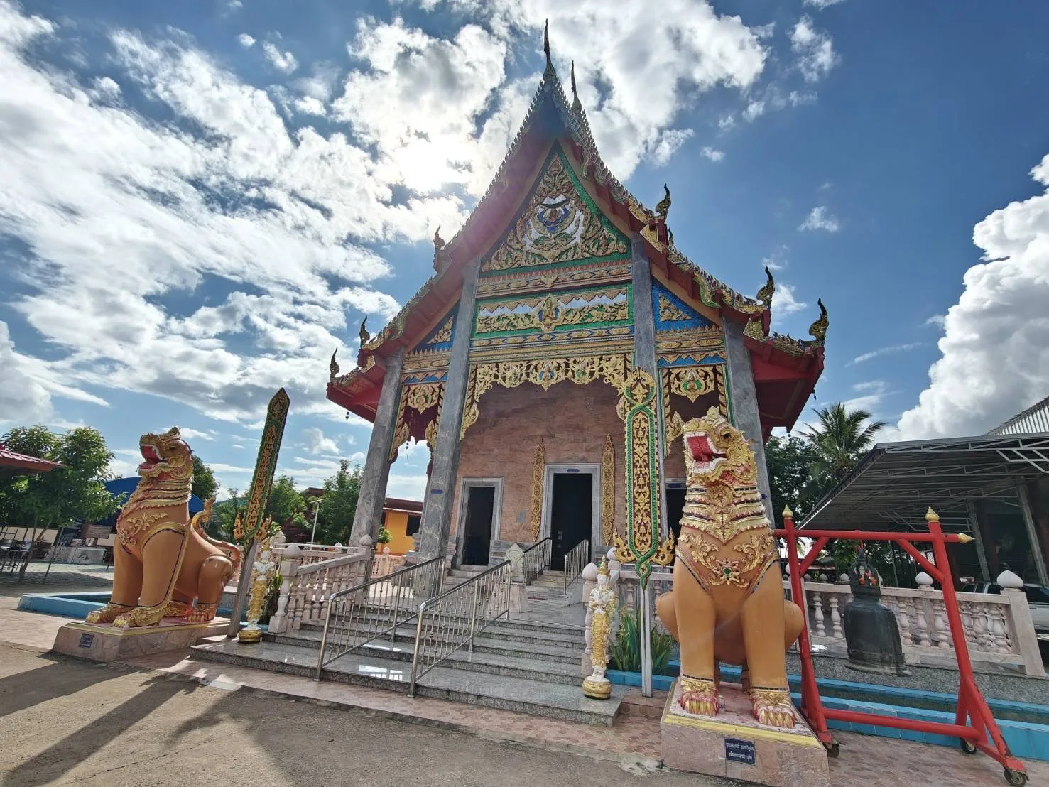 วัดดอนมูล