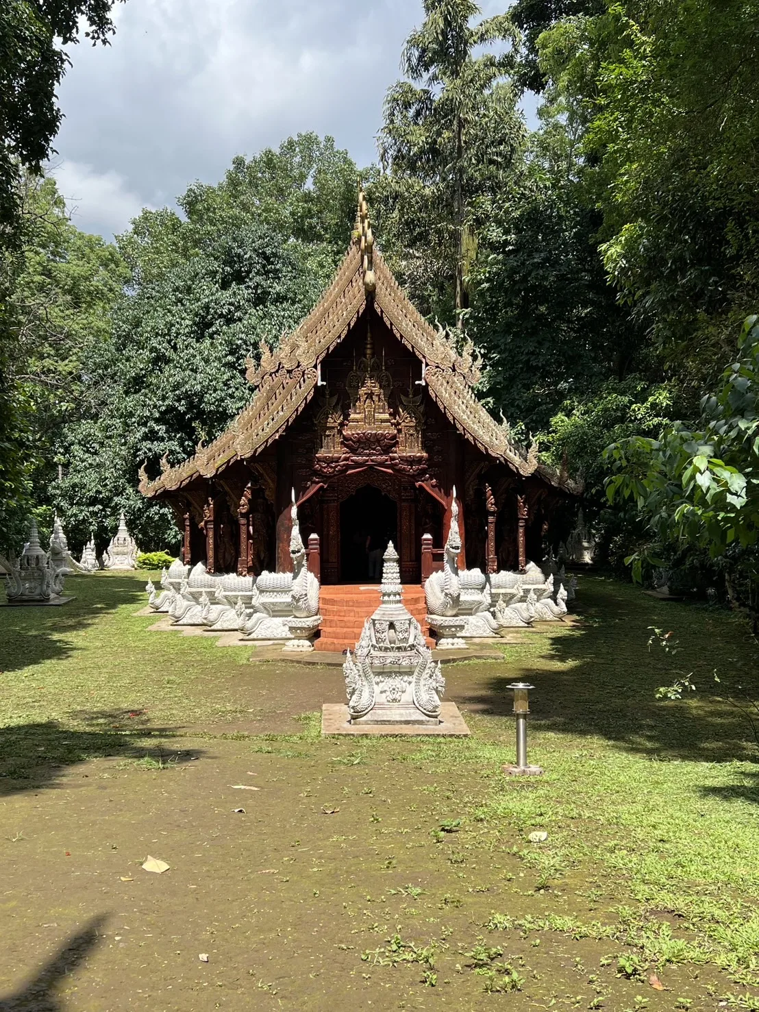 วิหารไม้หลวงขุนวิน