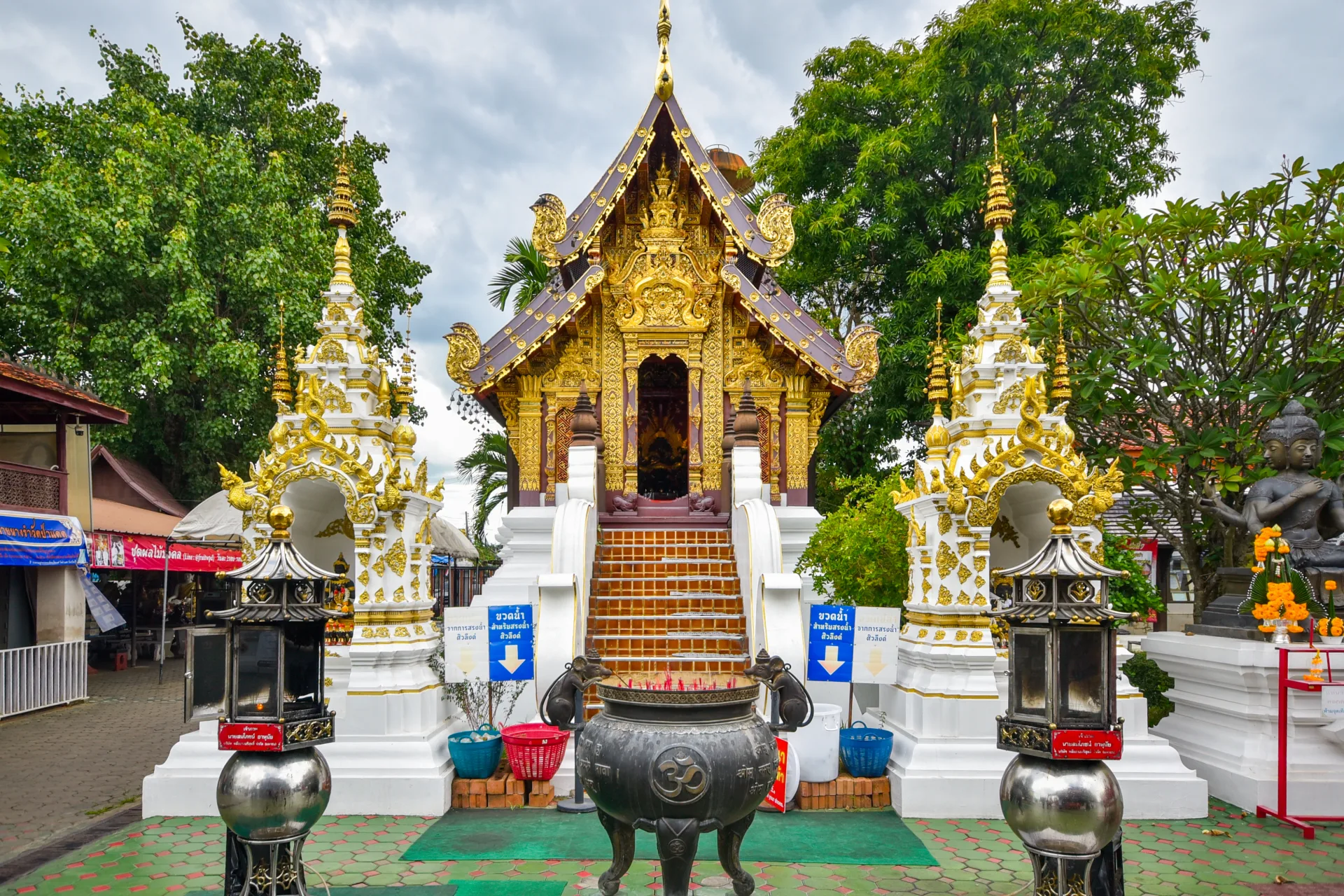 โอม ศรัทธา