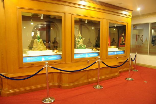 ศาลาเครื่องราชอิสริยยศ เครื่องราชอิสริยาภรณ์ และเหรียญกษาปณ์ - Image 6