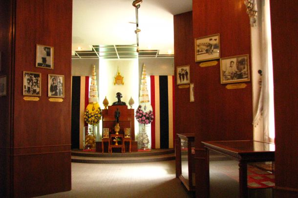 ห้องรวบรวมพระราชประวัติ ร.8 โรงพยาบาลอานันทมหิดล - Image 2