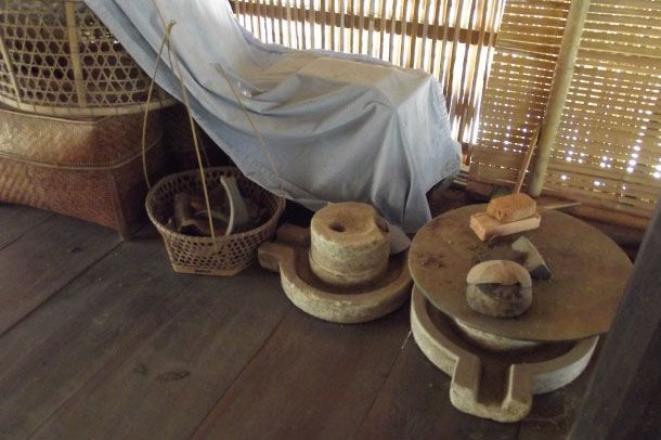 ศูนย์อนุรักษ์วัฒนธรรมประเพณีไทยทรงดำตำบลหนองสองห้อง - Image 3