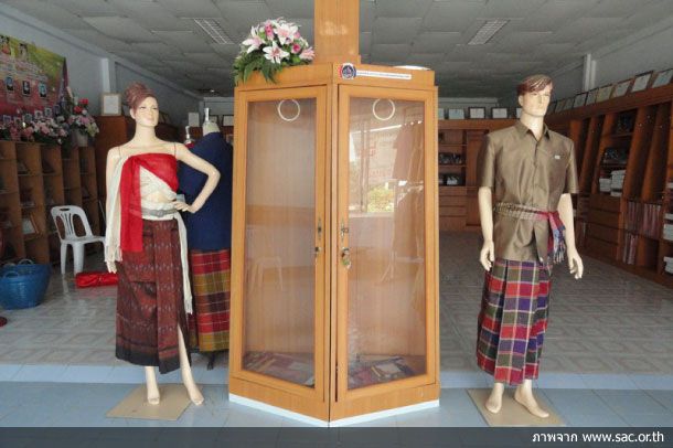 พิพิธภัณฑ์พื้นบ้าน บ้านแฝก-บ้านโนนสำราญ (หมู่บ้านวัฒนธรรมไหม) - Image 5