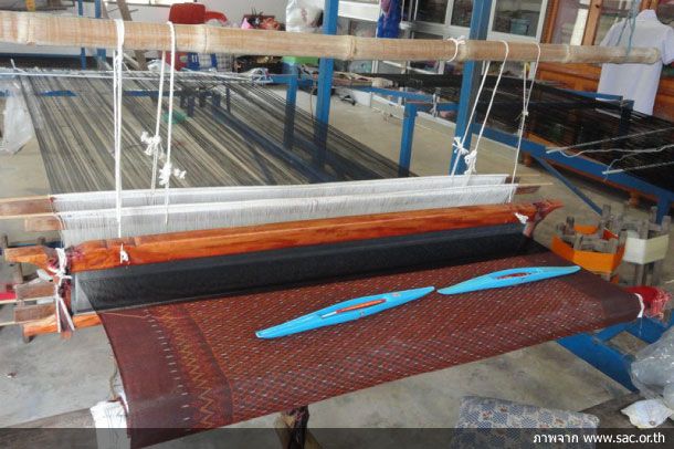 พิพิธภัณฑ์พื้นบ้าน บ้านแฝก-บ้านโนนสำราญ (หมู่บ้านวัฒนธรรมไหม) - Image 3